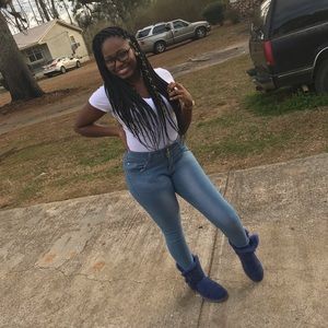 Meet your Posher, Marchell